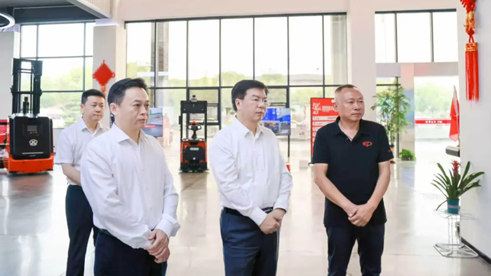 李晖在靖江市调研项目招引和园区建设工作